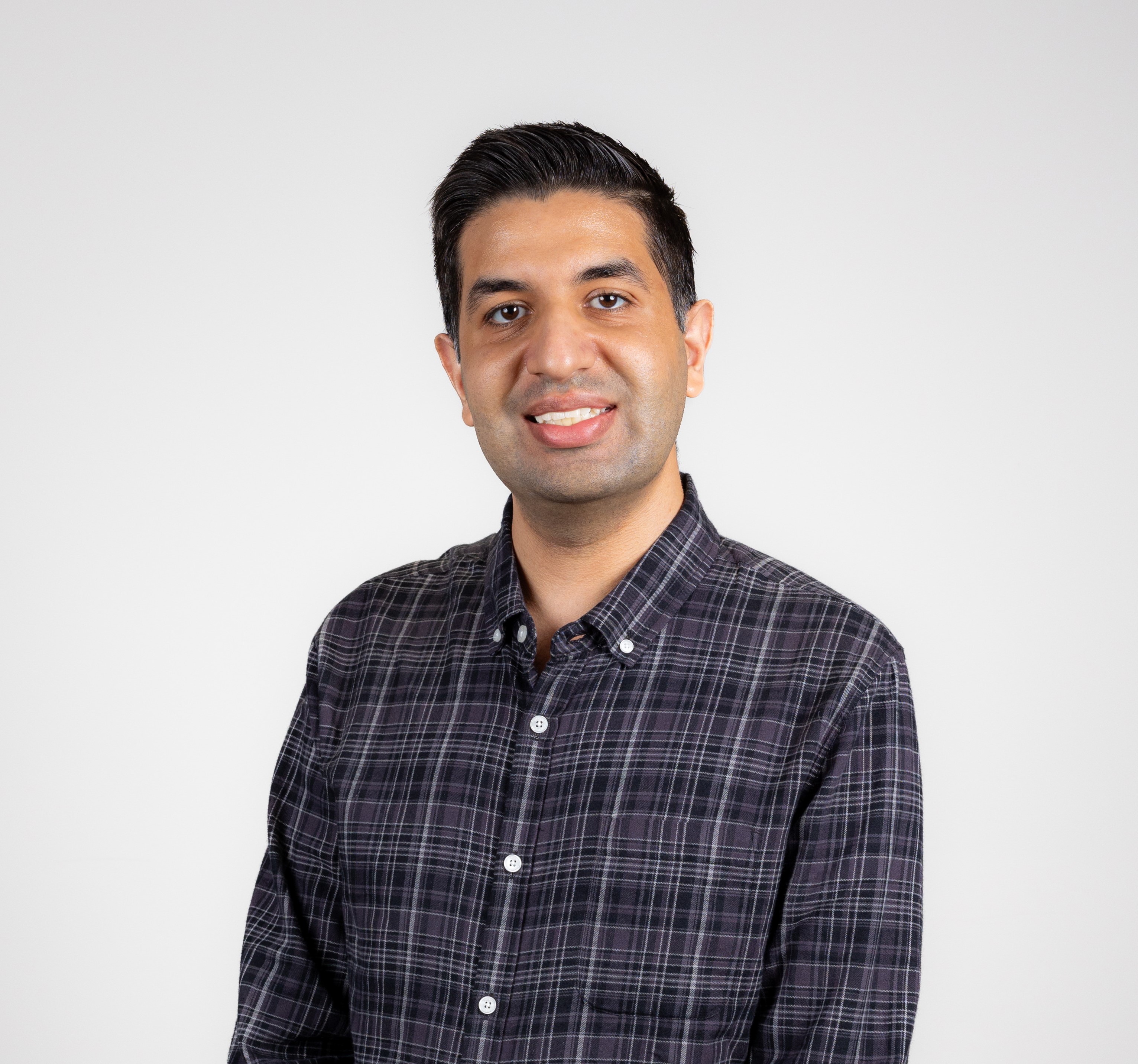 Mehrdad Savar